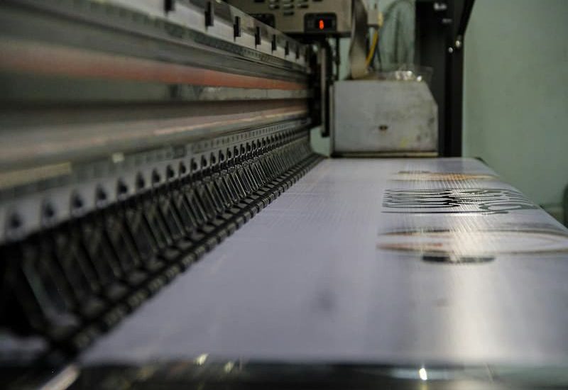 Jasa Cetak UV Flatbed